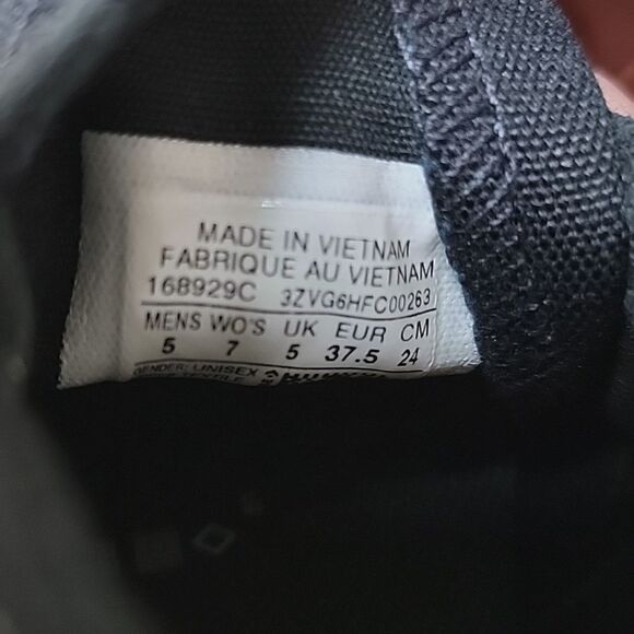 CONVERSE CHUCK TAYLOR ALL STAR LOW TOP ALL BLACK,  UNISEX SZ W 7, M 5 - Picture 10 of 10